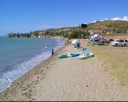 You can also hire a boat and enjoy fishing at this location.